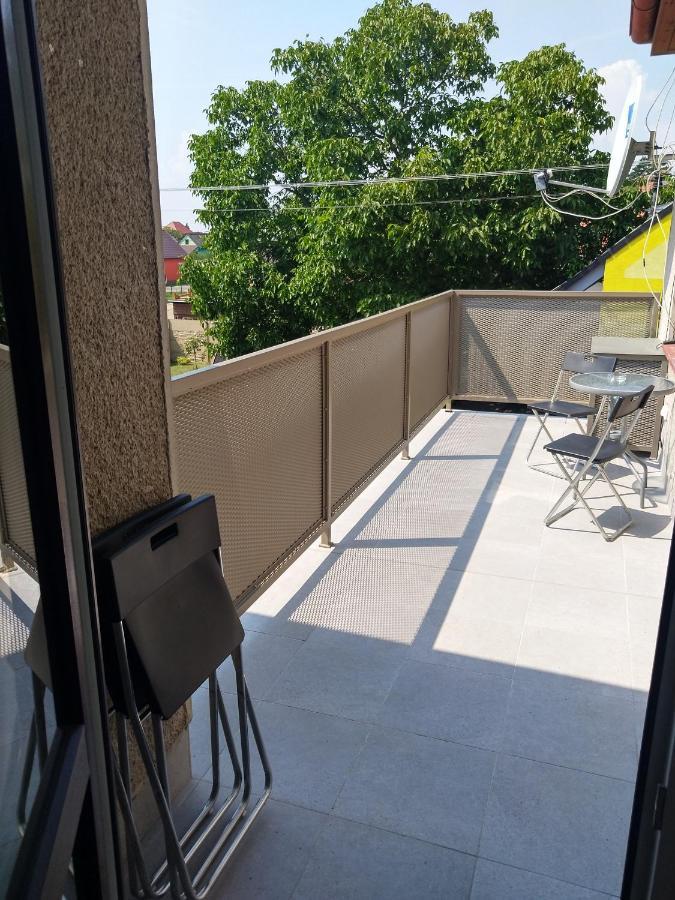 Alisa Apartments Kostomlaty nad Labem المظهر الخارجي الصورة