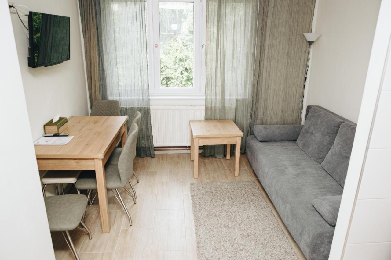 Alisa Apartments Kostomlaty nad Labem المظهر الخارجي الصورة